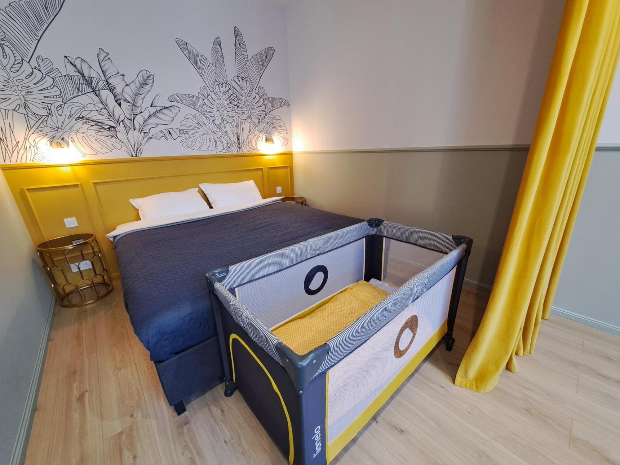 Golden Palms Apartment In The City Centre Riga Oda fotoğraf
